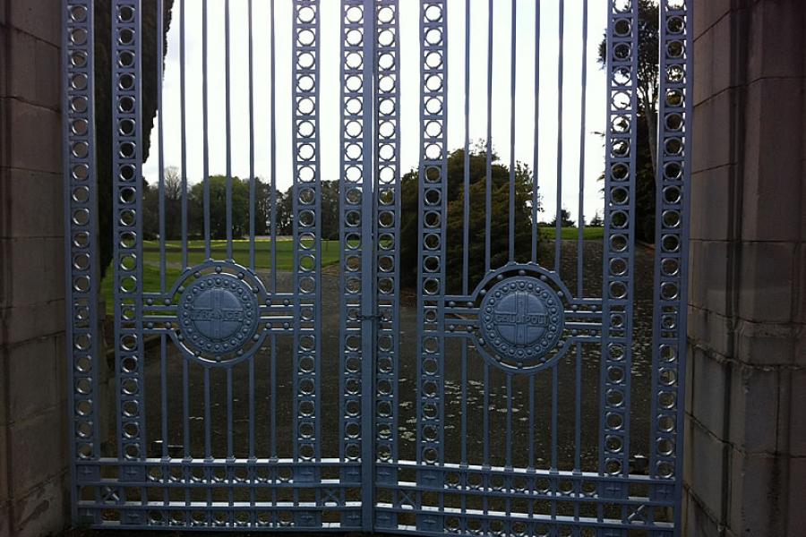 Stratford memorial gates detail
