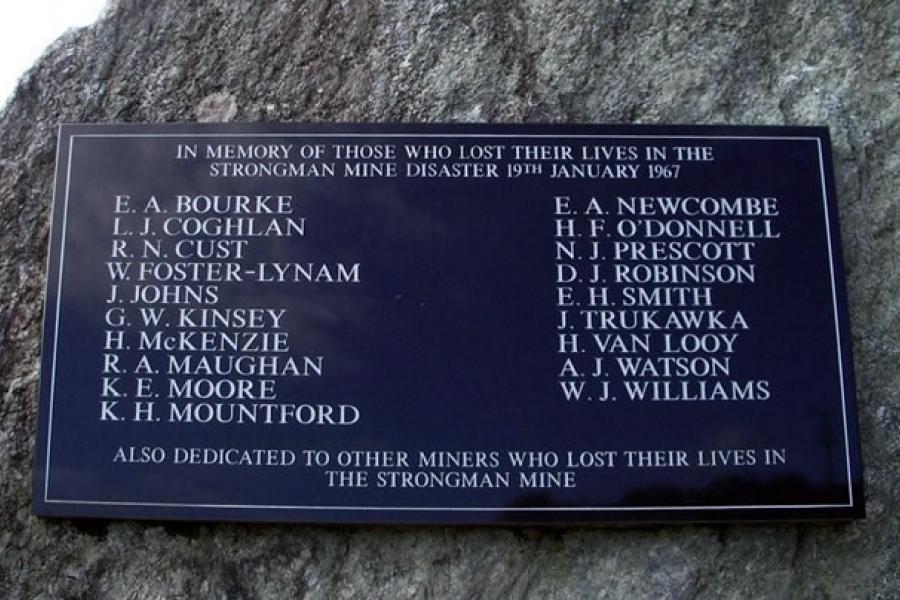 Memorial detail