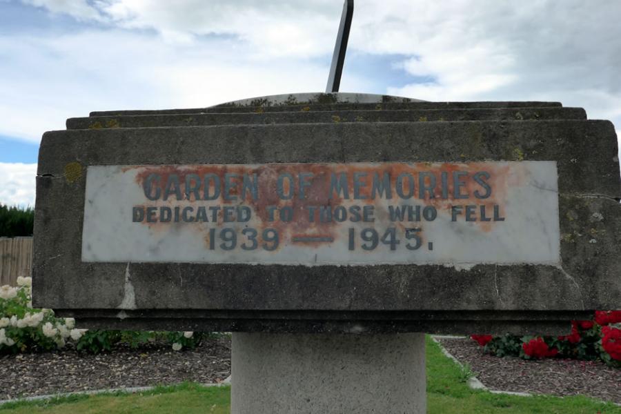 Taradale war memorial sundial