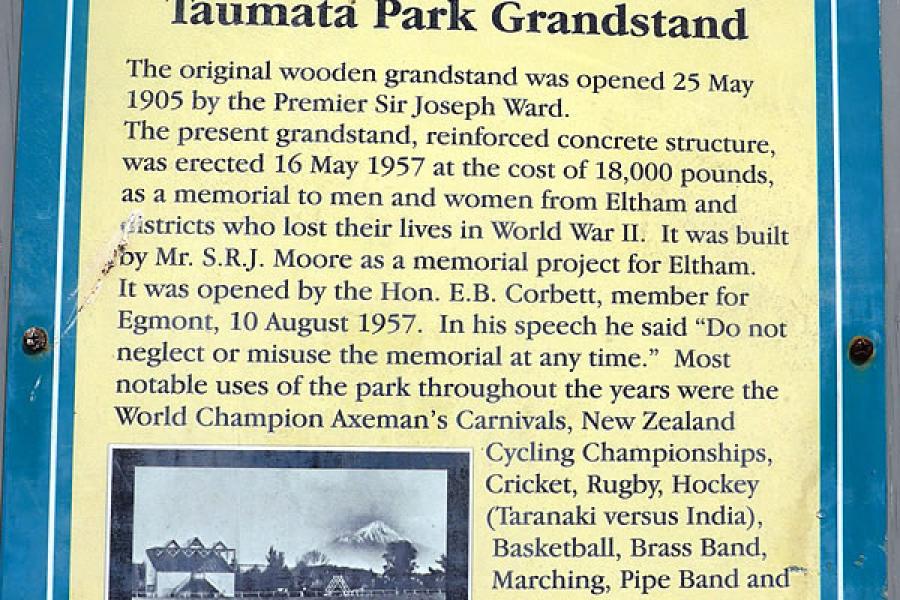 Taumata Park memorial