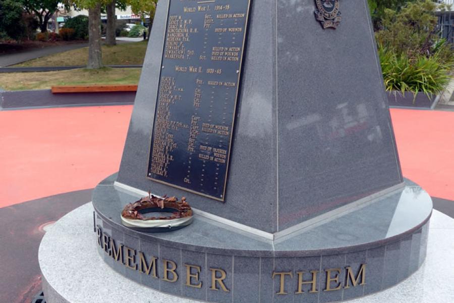 taupo war memorial cenotaph