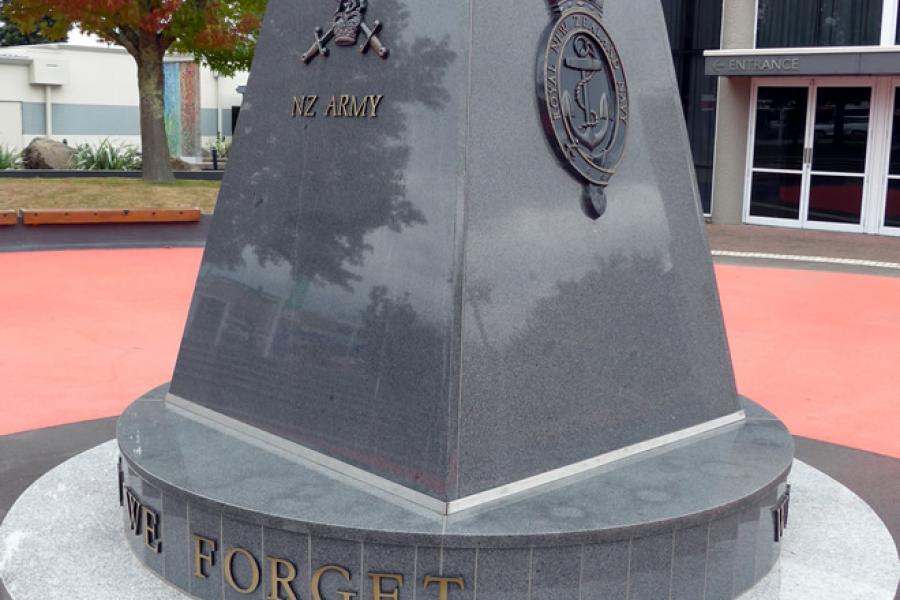 taupo war memorial cenotaph