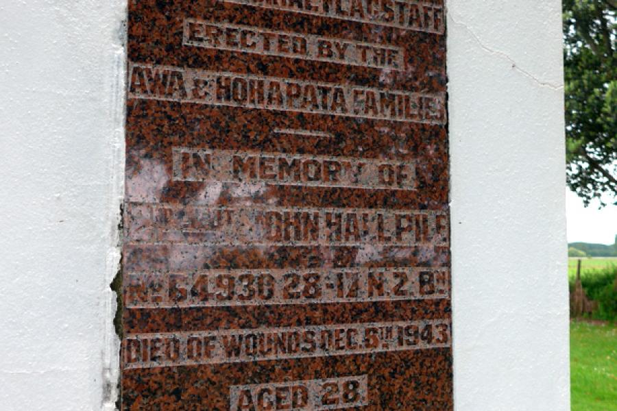 Te Paroa School memorial