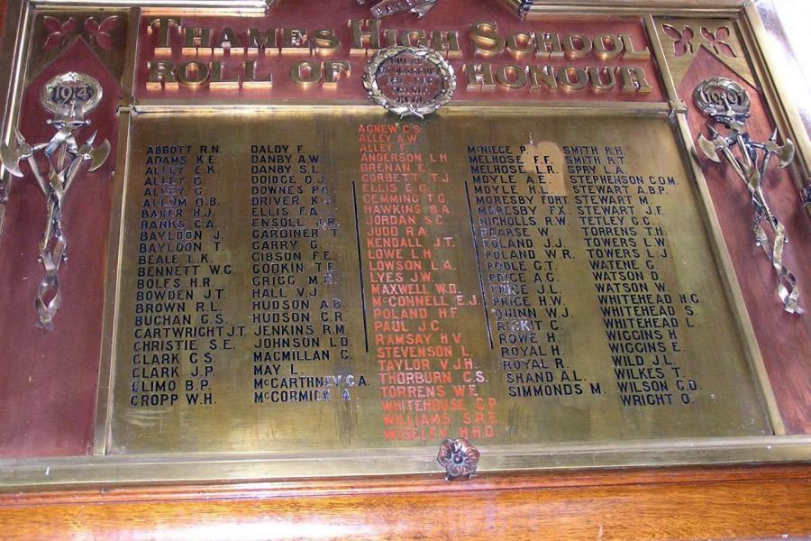 Thames High School memorials