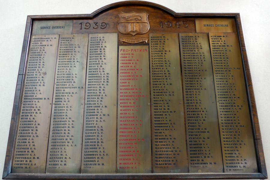 Thames High School memorials