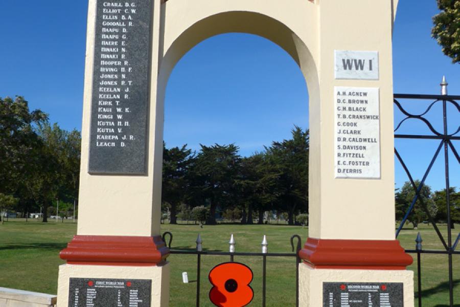 Tolaga Bay war memorial