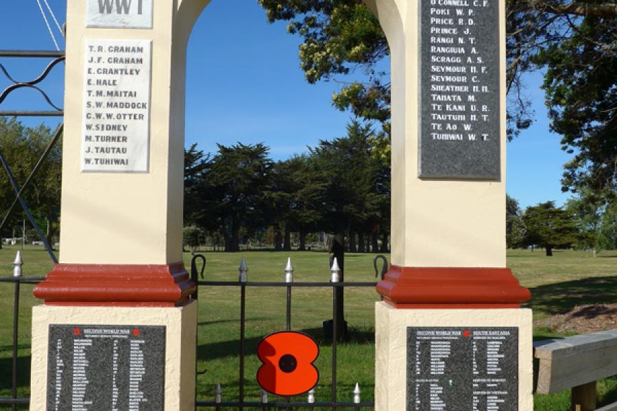 Tolaga Bay war memorial