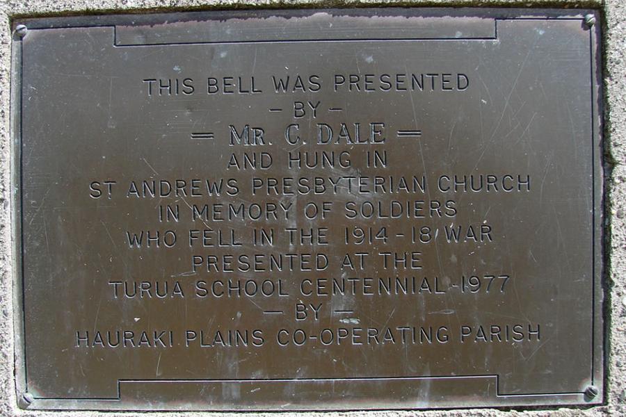 Turua School memorials