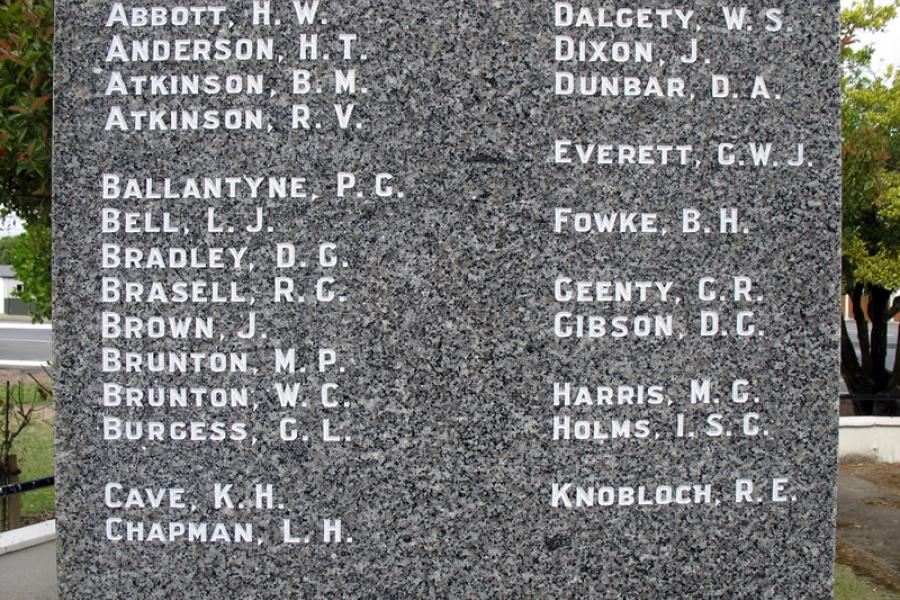 Waipukurau war memorial