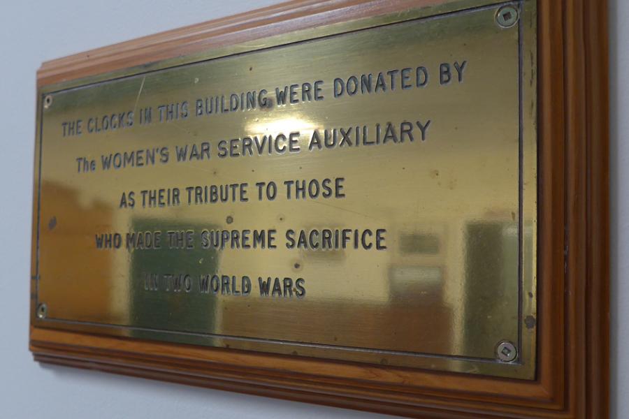 Plaque