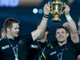 Richie McCaw and Dan Carter with the Webb Ellis Cup