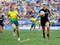 Black Fern Kelly Brazier scores the winning try