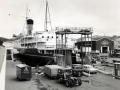 Cars rolling off the ferry <em>Maori</em> 