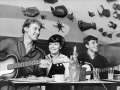 Musicians at Monde Marie coffee house