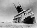 The <em>Wahine</em> sinking in Wellington Harbour