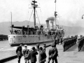 HMS <em>Philomel</em> berthing at Wellington