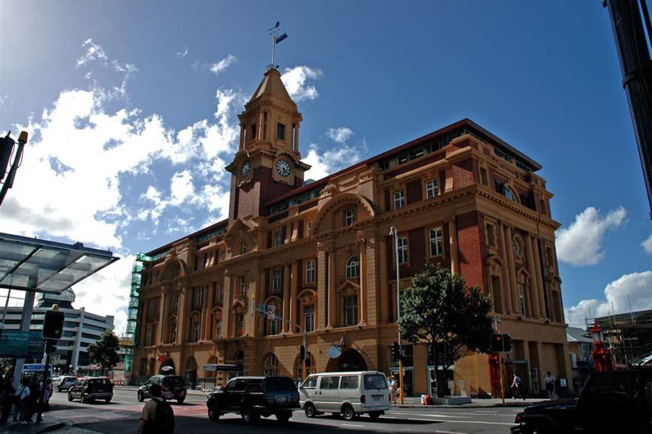 Auckland Ferry Building and Tees
