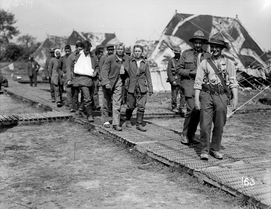 German prisoners arrive at hospital