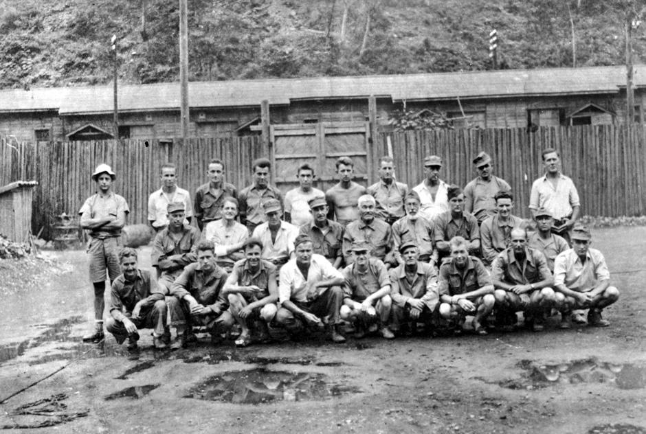 Crew from the merchant ship <em>Hauraki </em>