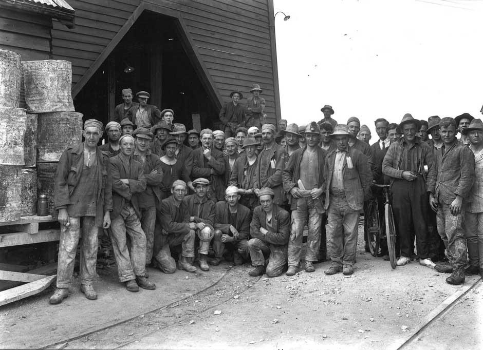 Gold miners prepare for the next shift