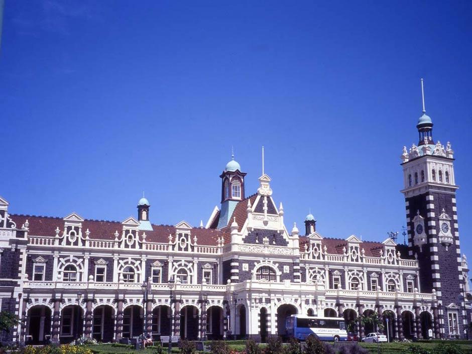 Dunedin railway station