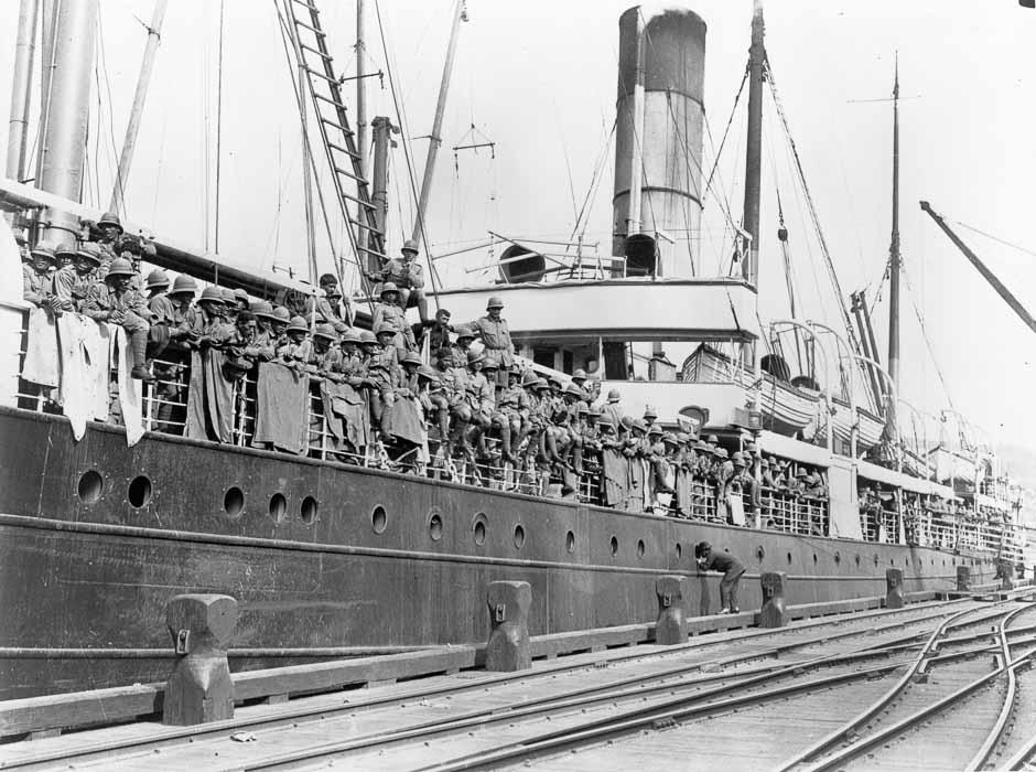 Maori Contingent departure, 1915