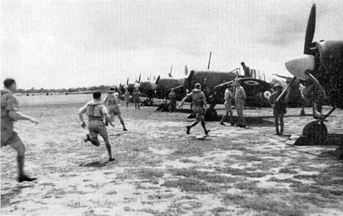 NZ pilots scramble for take off, Singapore