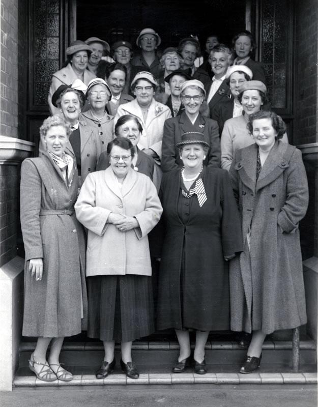 Group photo of Federation members