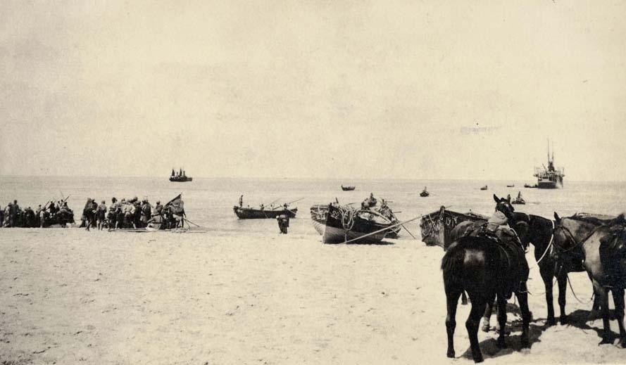 Rarotongans unloading supplies in Palestine