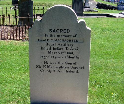 Te Ārei grave