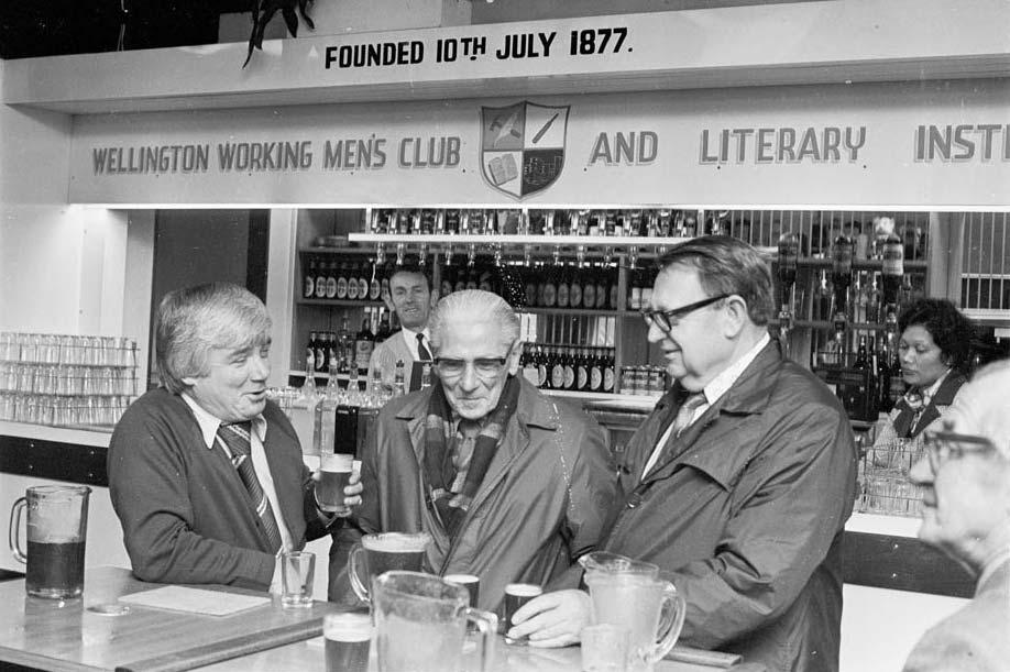 Wellington Working Men's Club, 1977