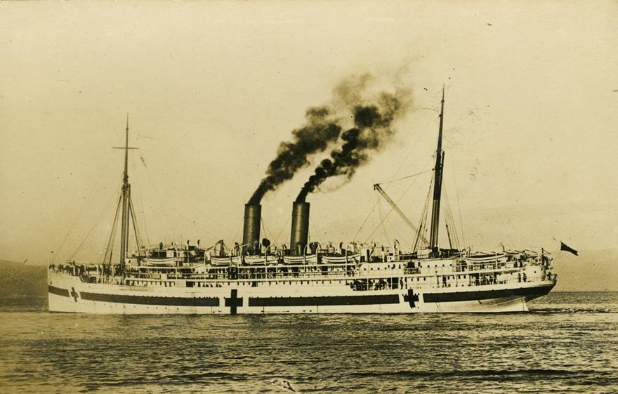 The <em>Maheno</em> sailing to war