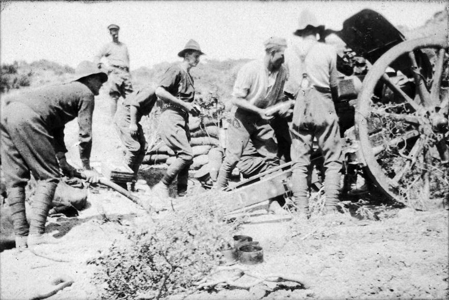 New Zealand artillery at Anzac