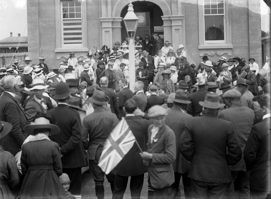 Peace celebrations in Ōpunake
