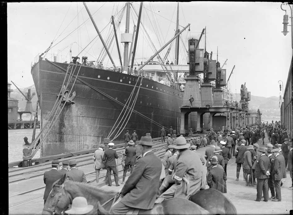 Queen's Wharf during the 1913 strike