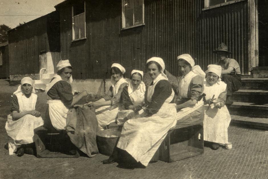 Volunteer staff at New Zealand Convalescent Hospital